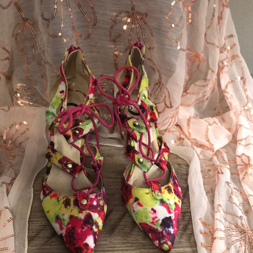 Multicolor Guess Heels